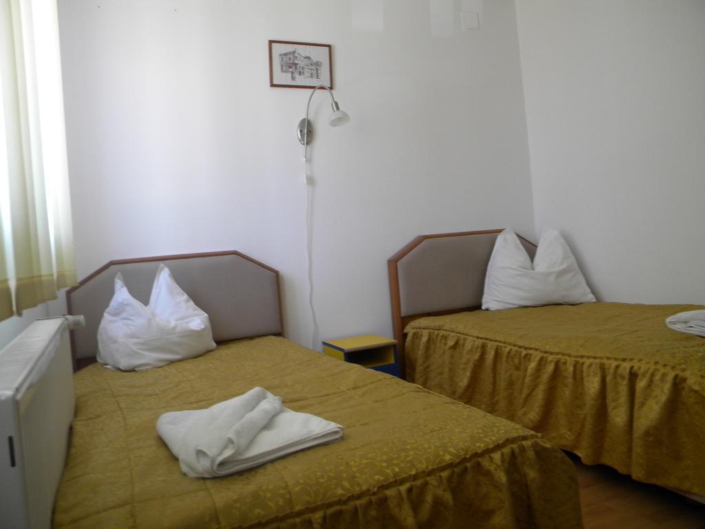 Hotel River Târgu Jiu Rom bilde