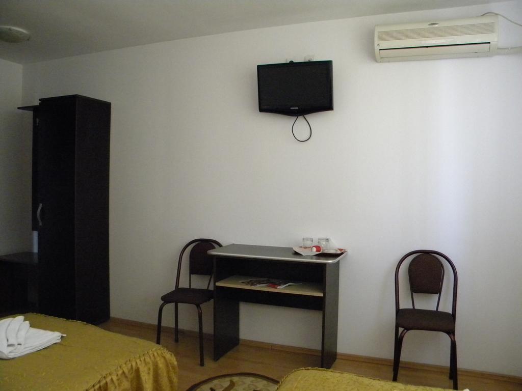 Hotel River Târgu Jiu Rom bilde